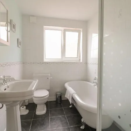 Arbour Retreat Filey